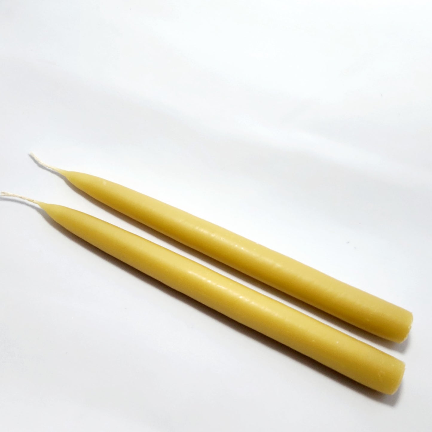 Australian Beeswax Taper Candles 25cm 9+ hour burn time