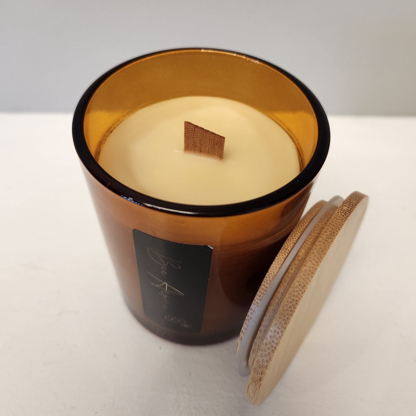 Natural Australian Beeswax Candle in Amber Jar 40 hour burn time